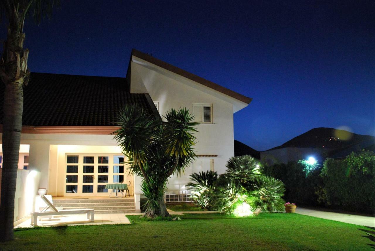 Villa Ginevra 몬델로 외부 사진